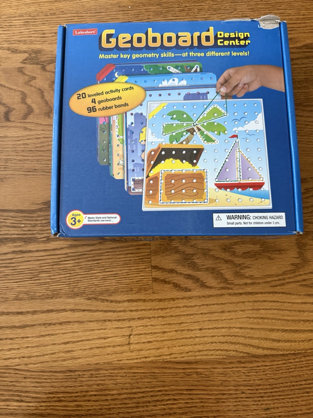LAKESHORE EDUCATIONAL PRODUCT GEOBOARD DESIGN CENTER GEOMETRY SKILLS FINE MOTOR