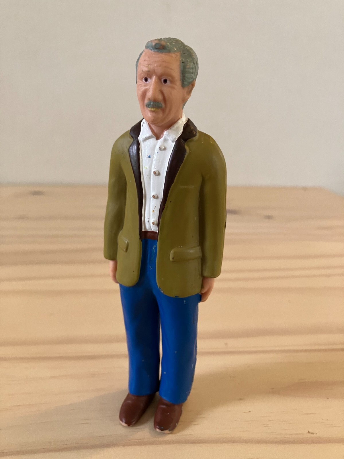 Lakeshore Family & Community Members Replacement Figure 5″