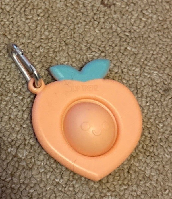 OMG Mega Pop Top Trenz Peach Dimple Pop Key Chain