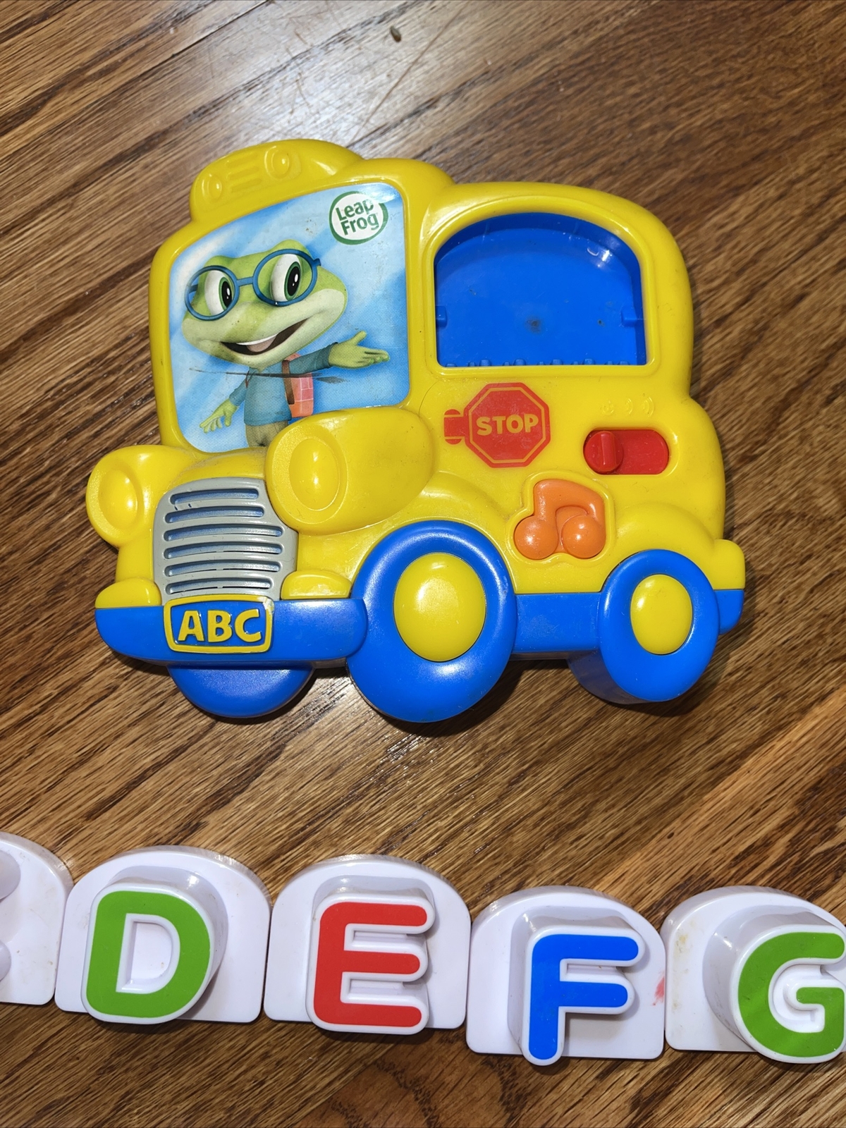 Leap Frog Magnetic Learning System School Bus 25 Letters Missing Letter R. *9*