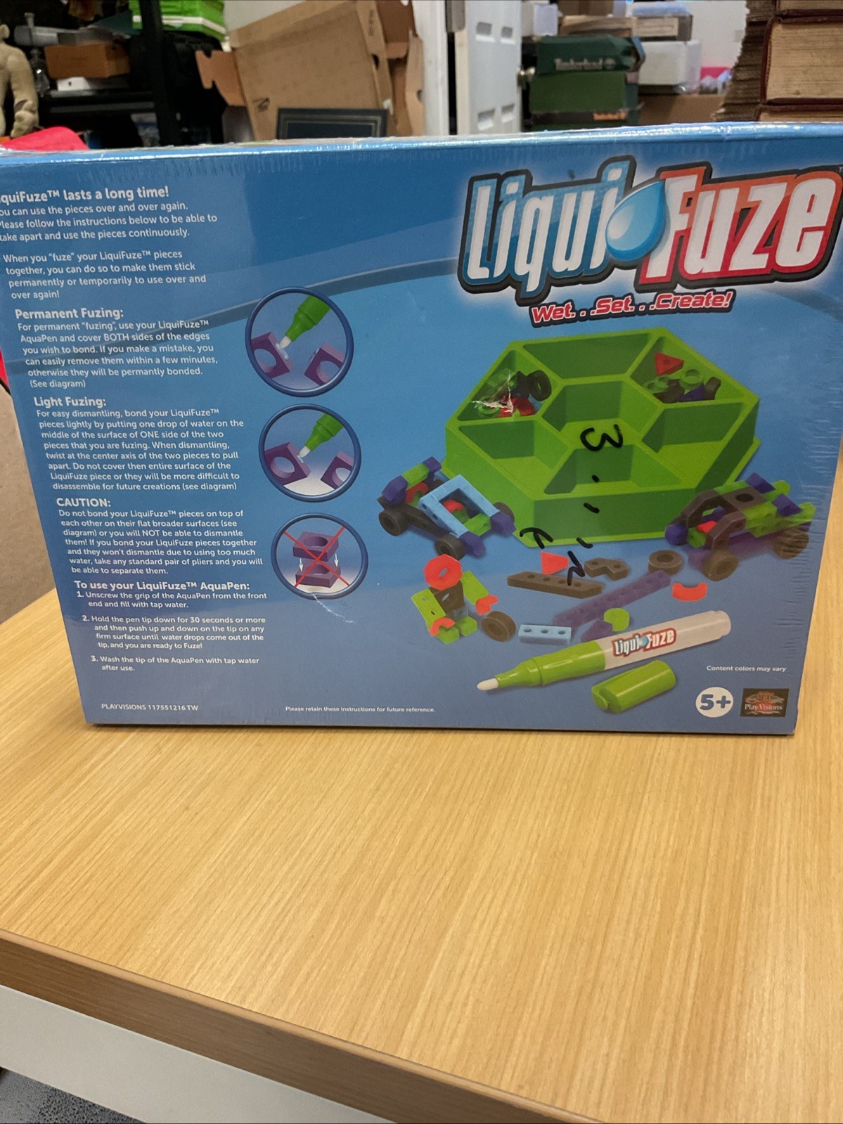 Liqui Fuze Cars 102 Piece Set Easy Craft 5 Years + New sealed