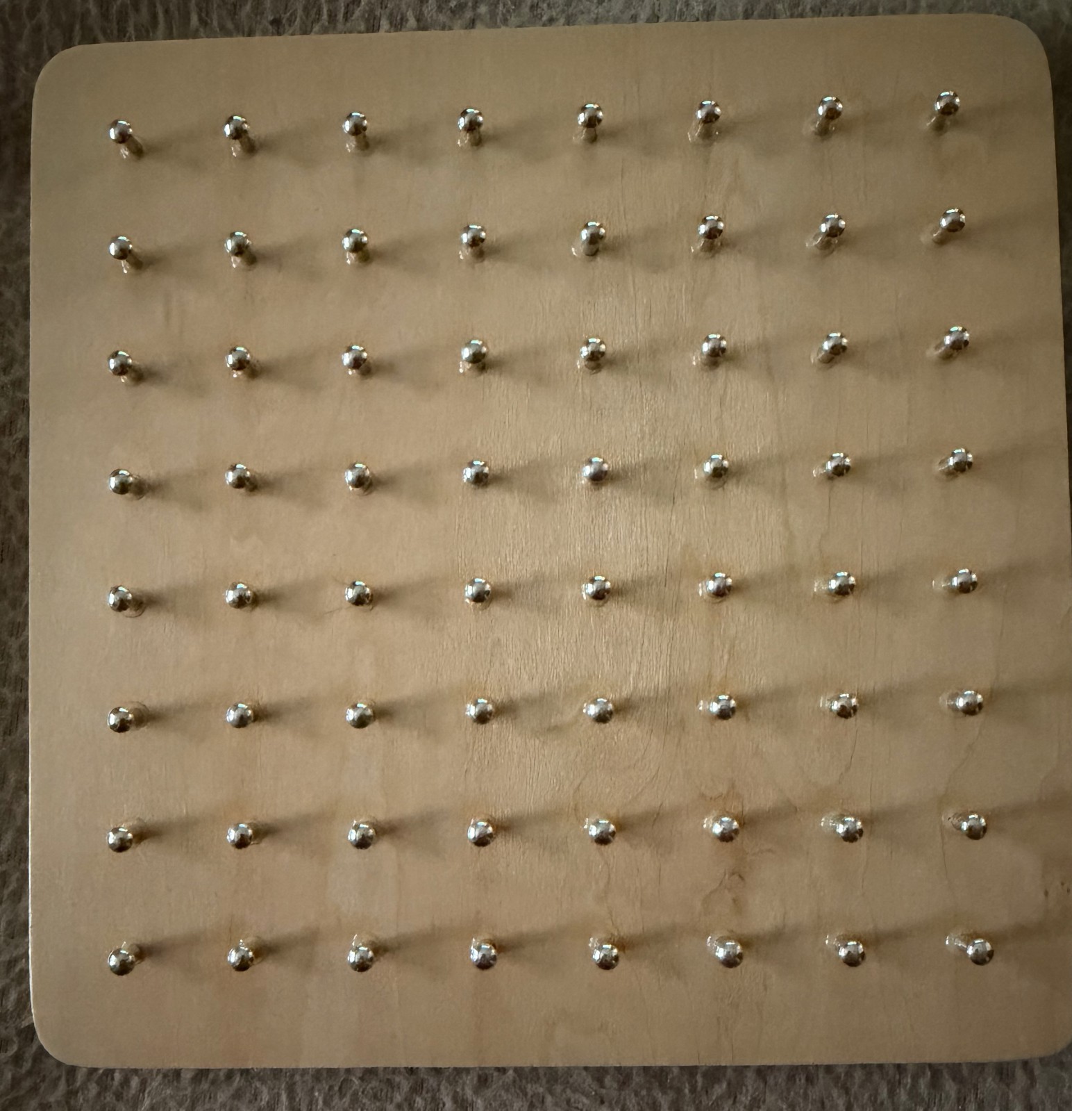 Thoth Wooden Geoboard Montessori 8×8 STEM Math Toy 36 Pattern Cards Open Box