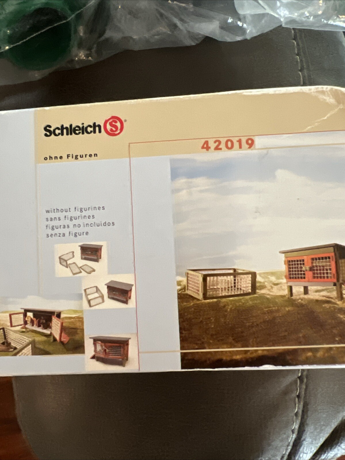 SCHLEICH TOY RABBIT HUTCH #42019 *NEW* VERY HARD TO FIND in USA SEALED RARE !!!