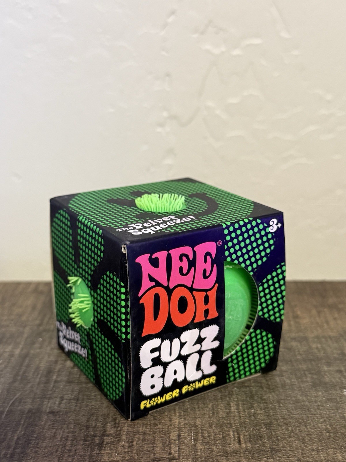 GREEN Needoh FuzzBall Flower Power Nee Doh 100% – AUTHENTIC