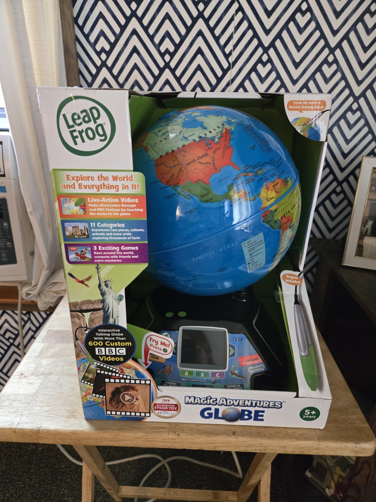 Leapfrog Magic Adventures Globe w/ LCD Integrated Video Screen Display – Tested!