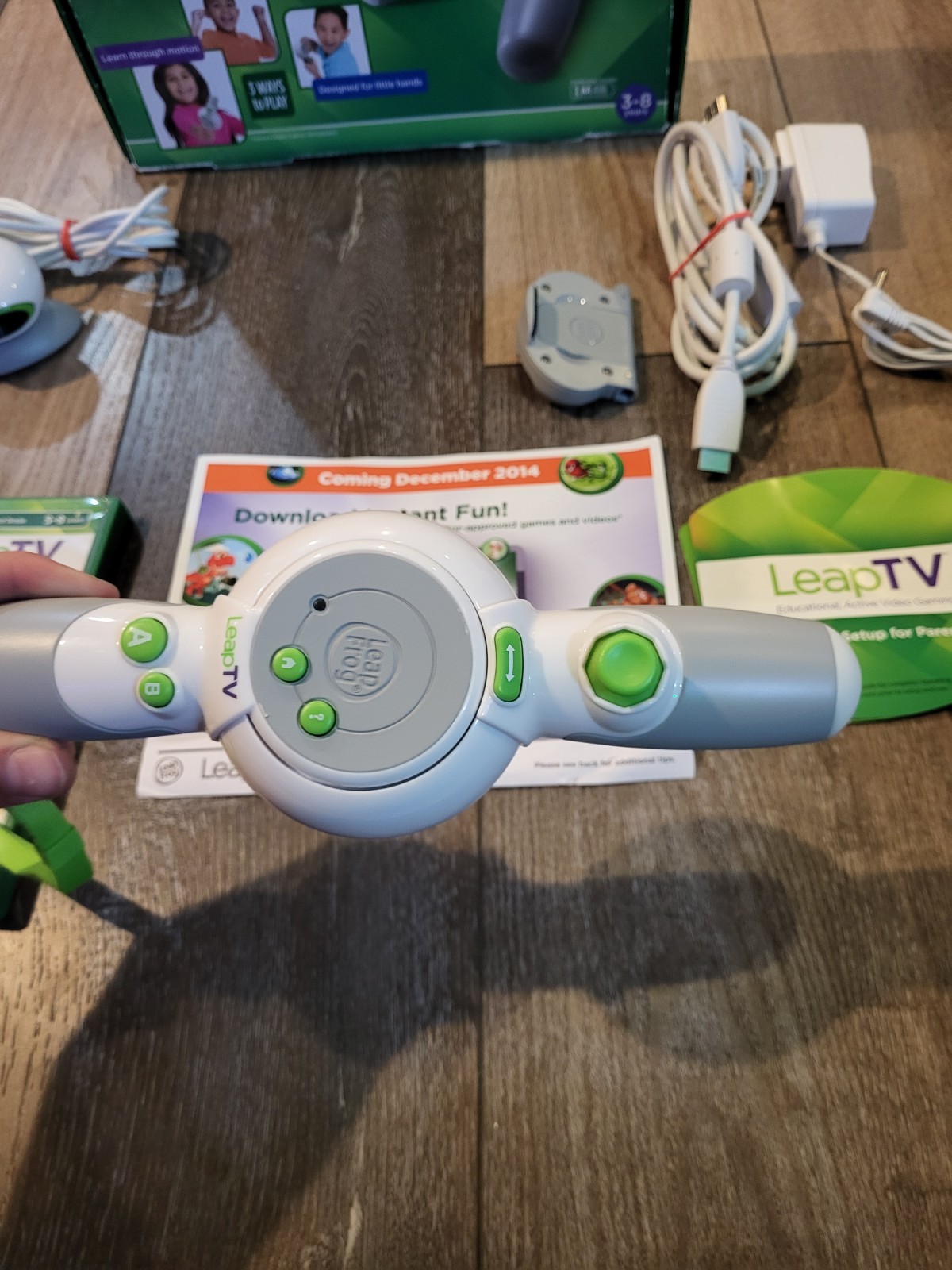 Leap Frog Leap TV Educational Video Gaming System LeapTV With One Game