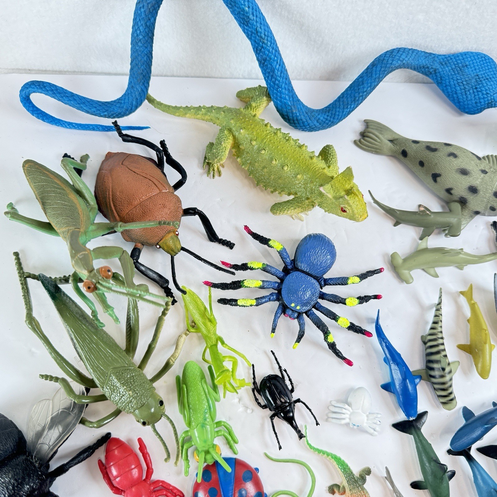 Lot Of 75+ Toy Figures Insects Reptiles Sea Life Ocean Animals Bulk Educational