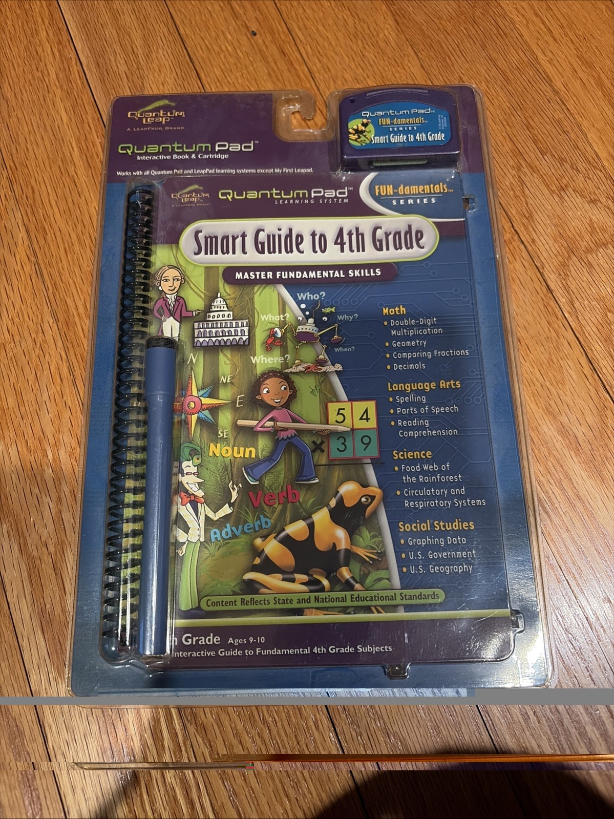Quantum Pad Smart Guide to 4th Grade – Book & Cartridge Learning System