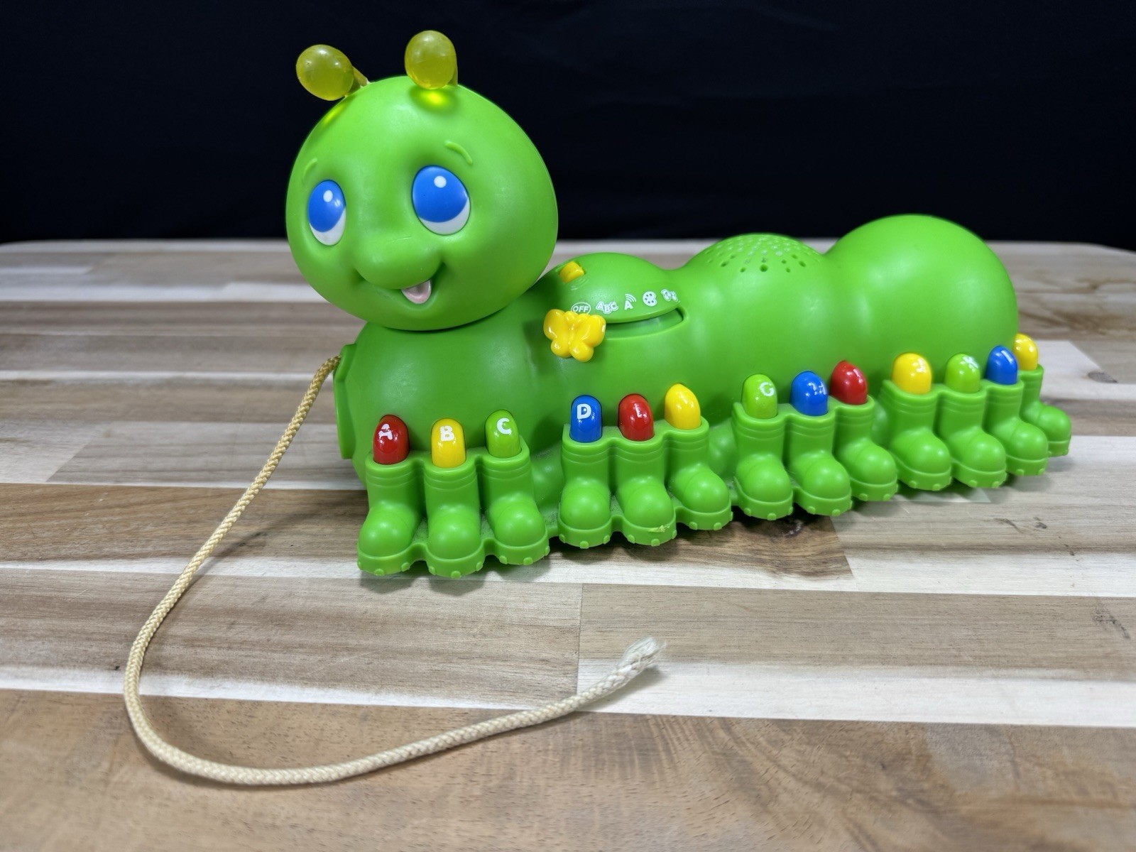 ✅Leap Frog Alphabet Pal Caterpillar With Sounds Learn ABC Colors Pull Toy Lights