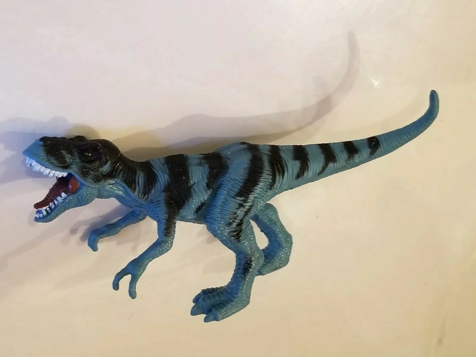 Animal Planet Seaplane & Blue Rex Dinosaur Extreme T-Rex Adventure Set – 2 Pcs