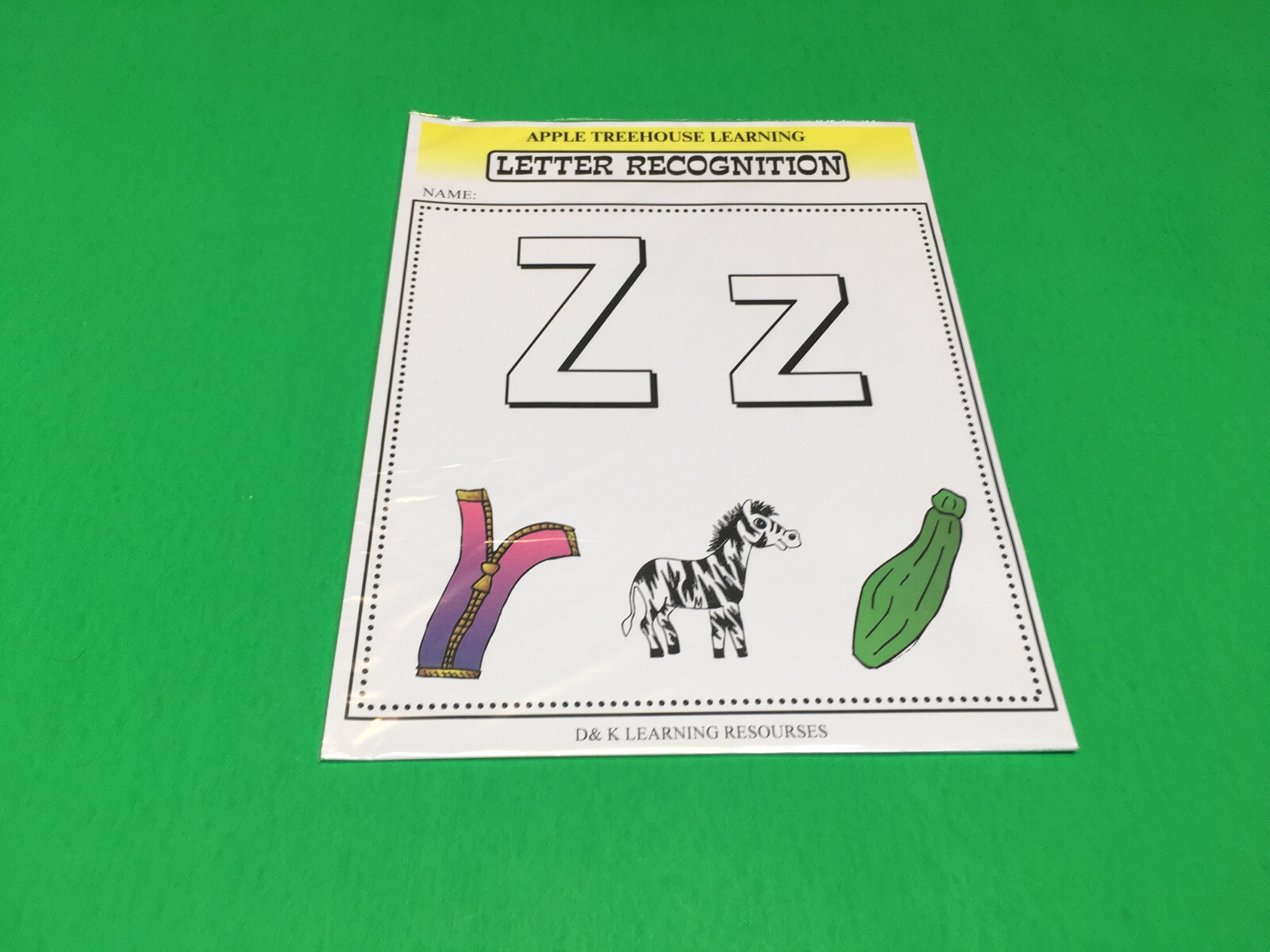 Letter Zz – Apple Treehouse Worksheets – Preschool Teaching supplies 20pgs