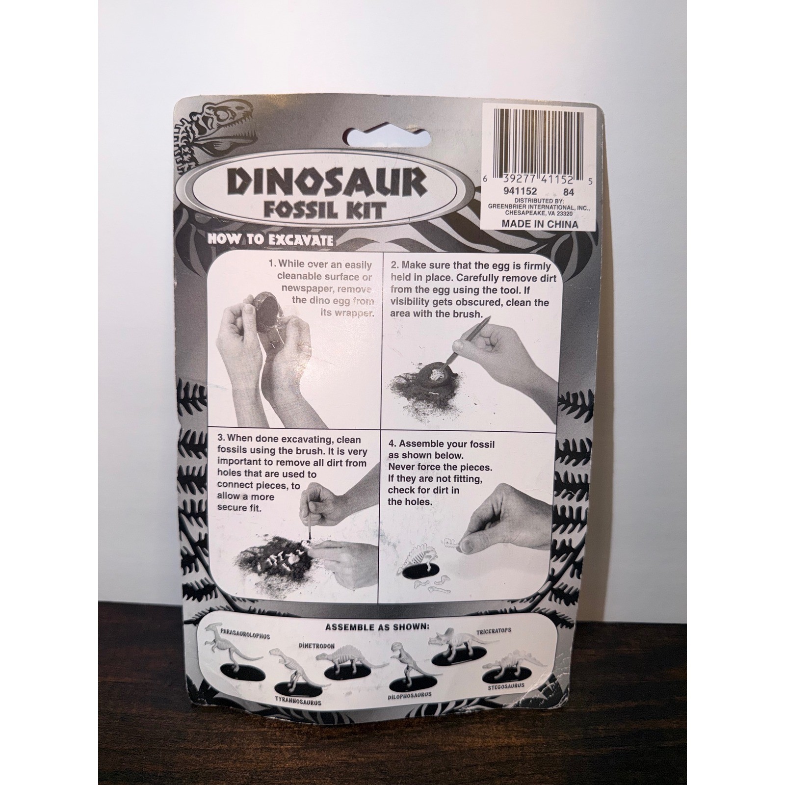 Greenbrier International Dinosaur Fossil Kit Tyrannosaurus Dig Egg Set 1736s NEW