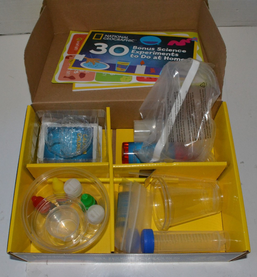 Kid’s NATIONAL GEOGRAPHIC Super Gross Chemistry Set 45 Easy Science Experiments