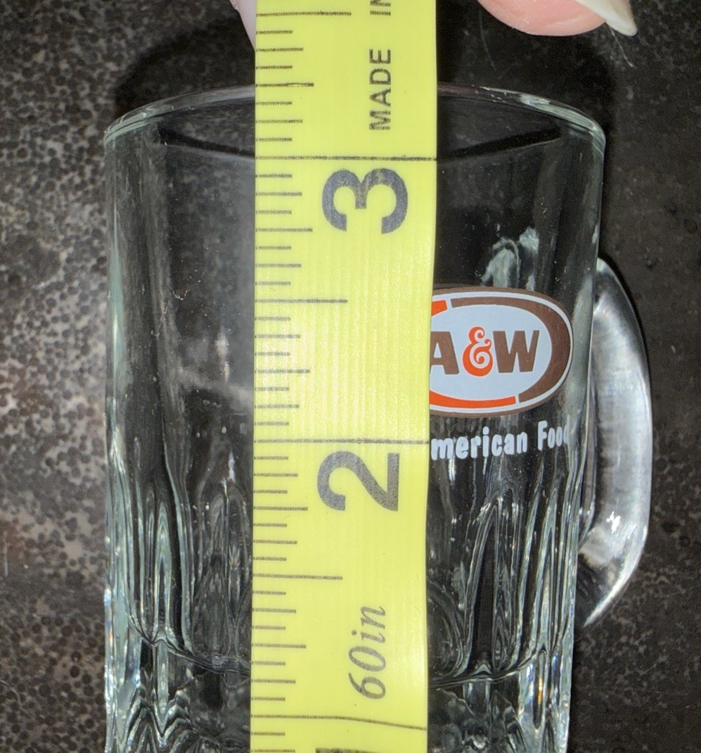 Vintage A&W Small Root Beer Mug 3 1/4″ tall very good condition no chips Nice
