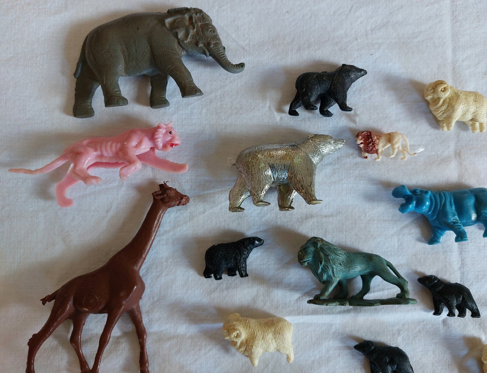 Jungle & Zoo Animals Lot of 22 Plastic Toys Set