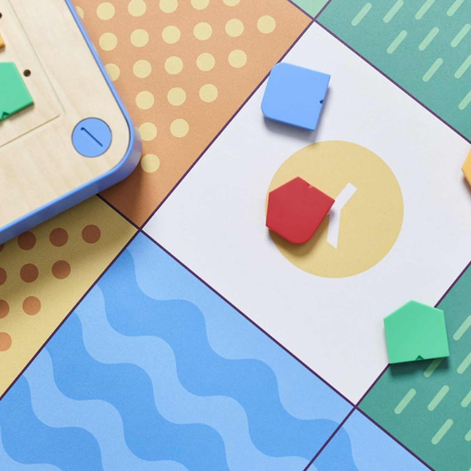 Primo Toys Cubetto+ Coding Robot STEM Kit Wooden Screen-Free Programming Toy