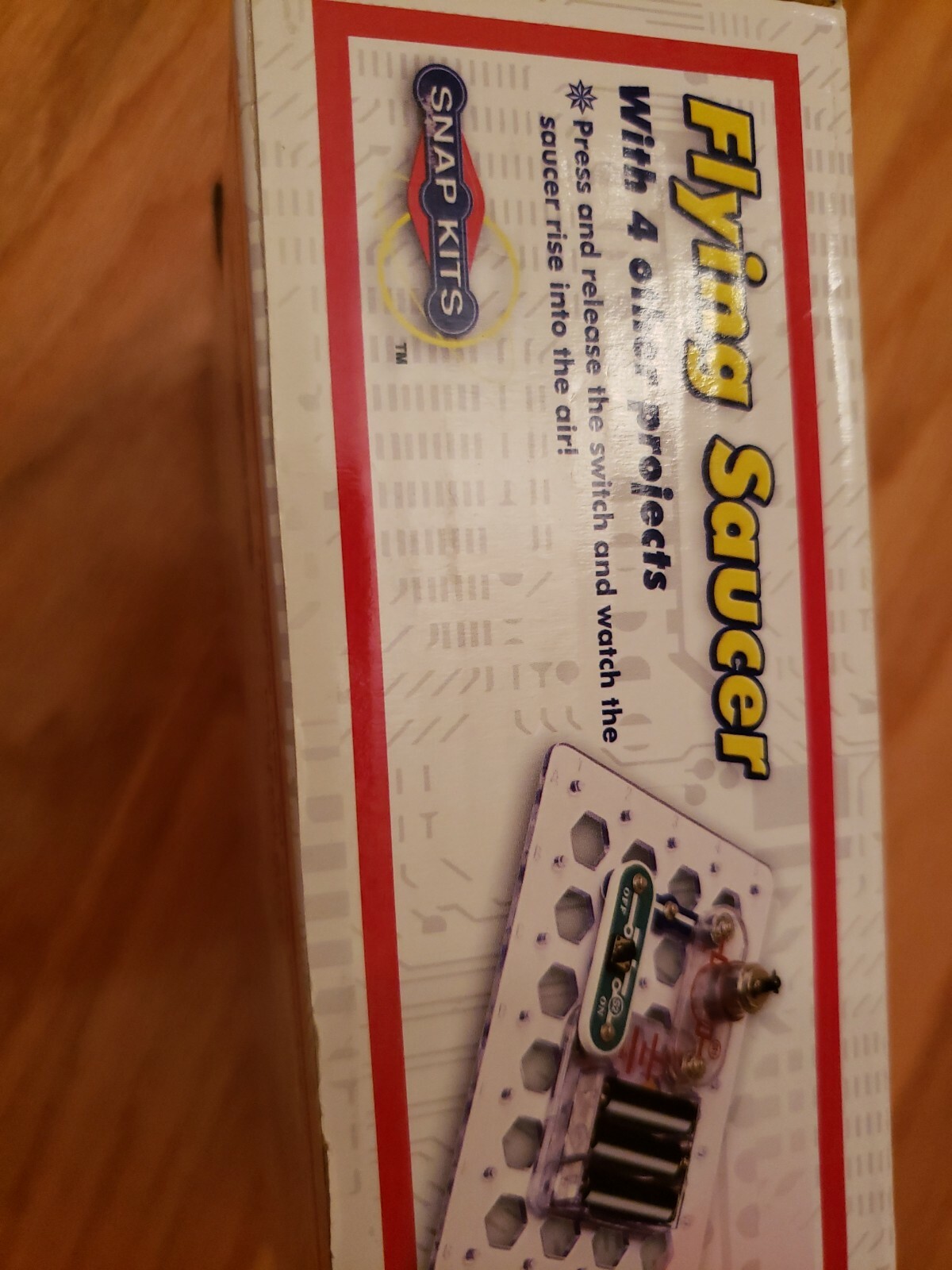 Snap Kits Flying Saucer Kit with 4 other projects (age 8-108)