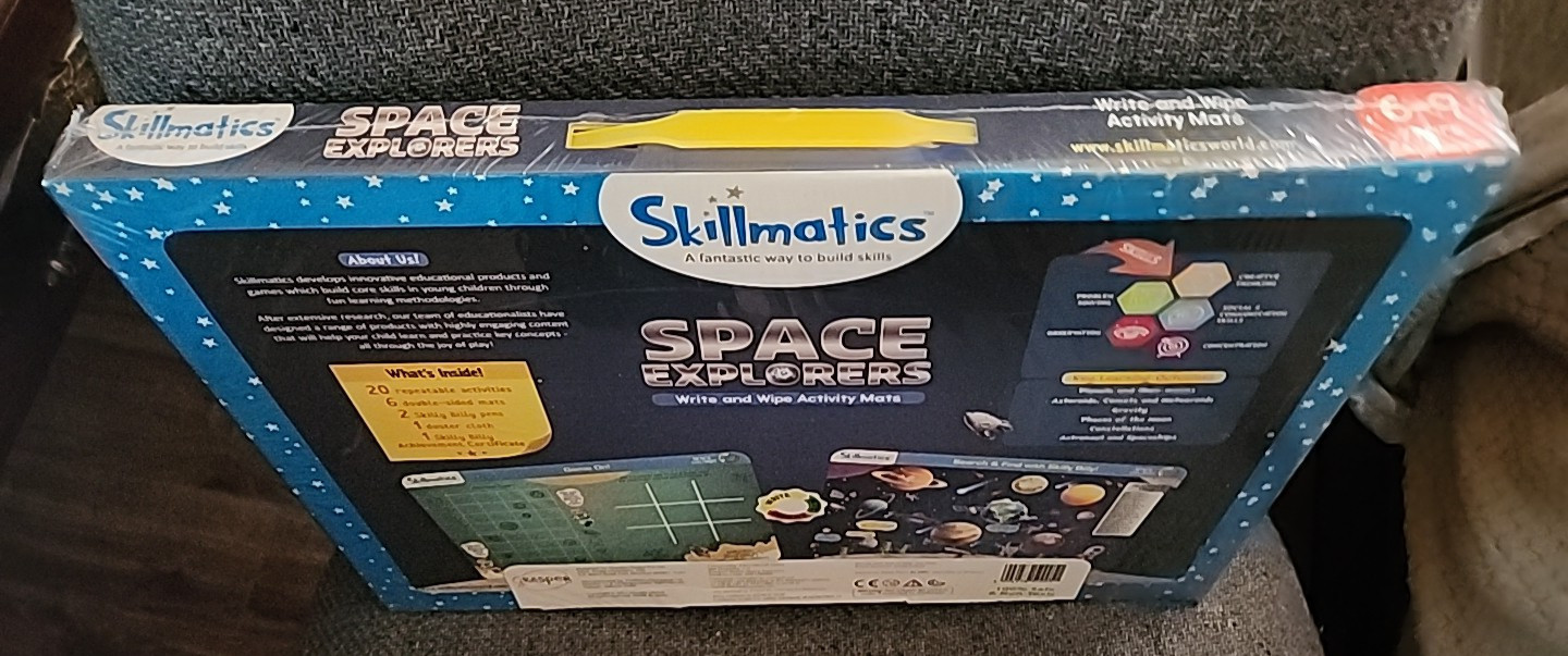 SKILLMATICS Space Explorers Write and Wipe Activity Mats 6-9 yrs. (SEALED)