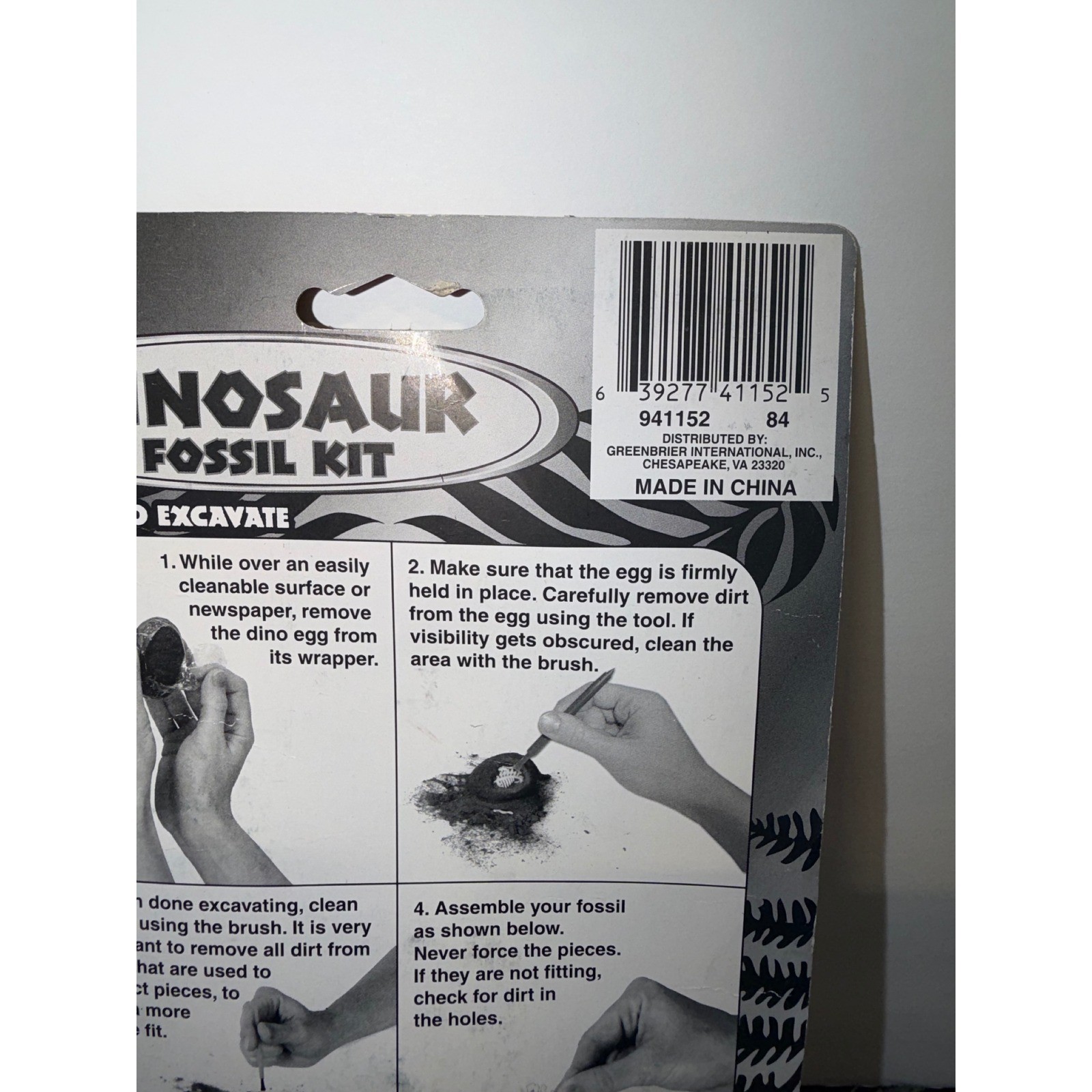 Greenbrier International Dinosaur Fossil Kit Tyrannosaurus Dig Egg Set 1736s NEW