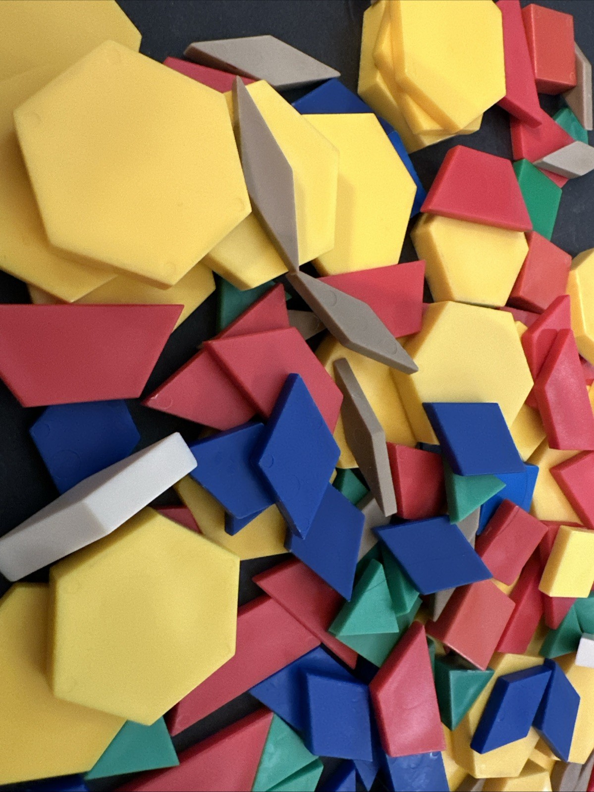 Early STEM Education 198 Plastic Pattern Blocks Math Geometric