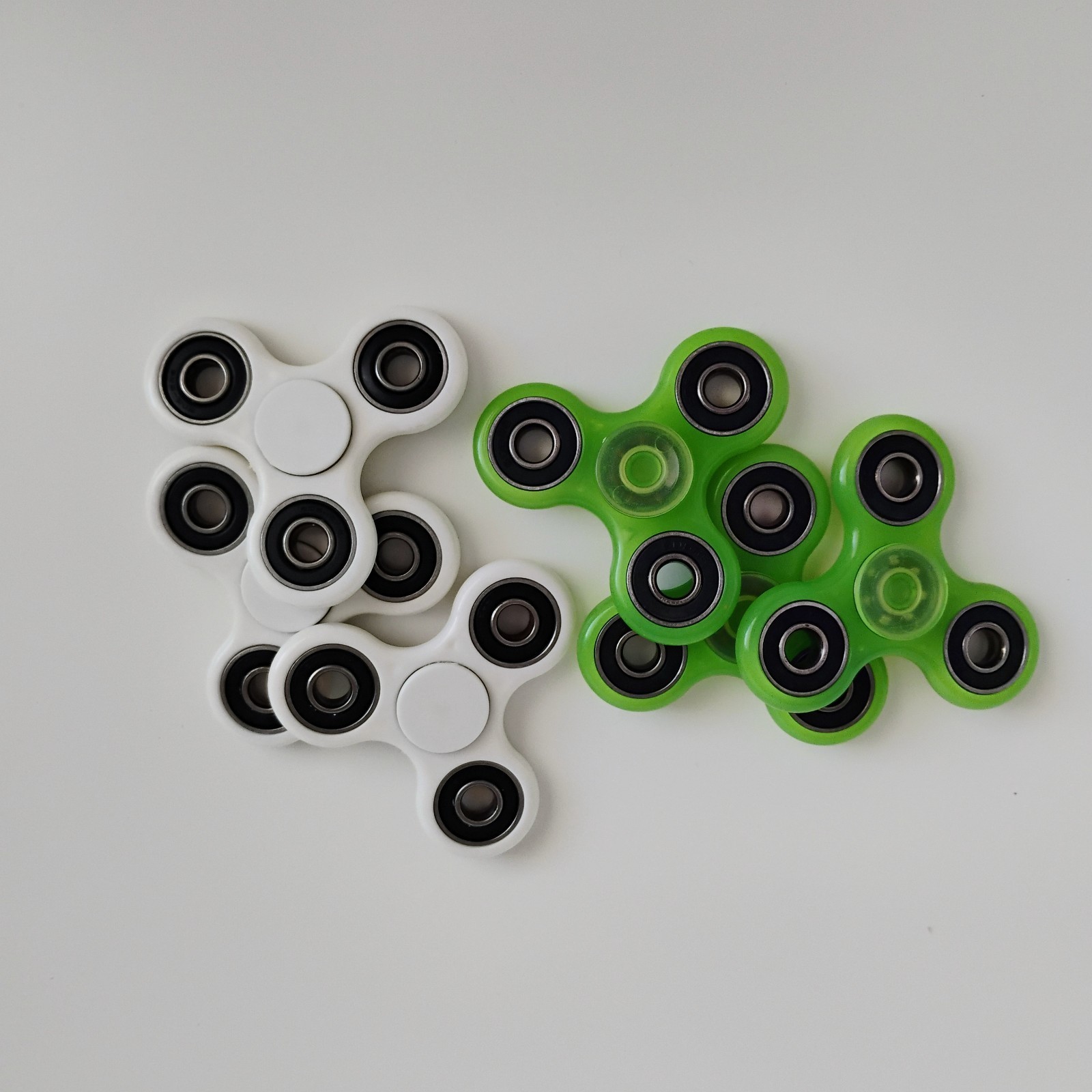 Lot of 6 Fidget Spinners Glow in the Dark Mixed Colors Stress Relief Toys