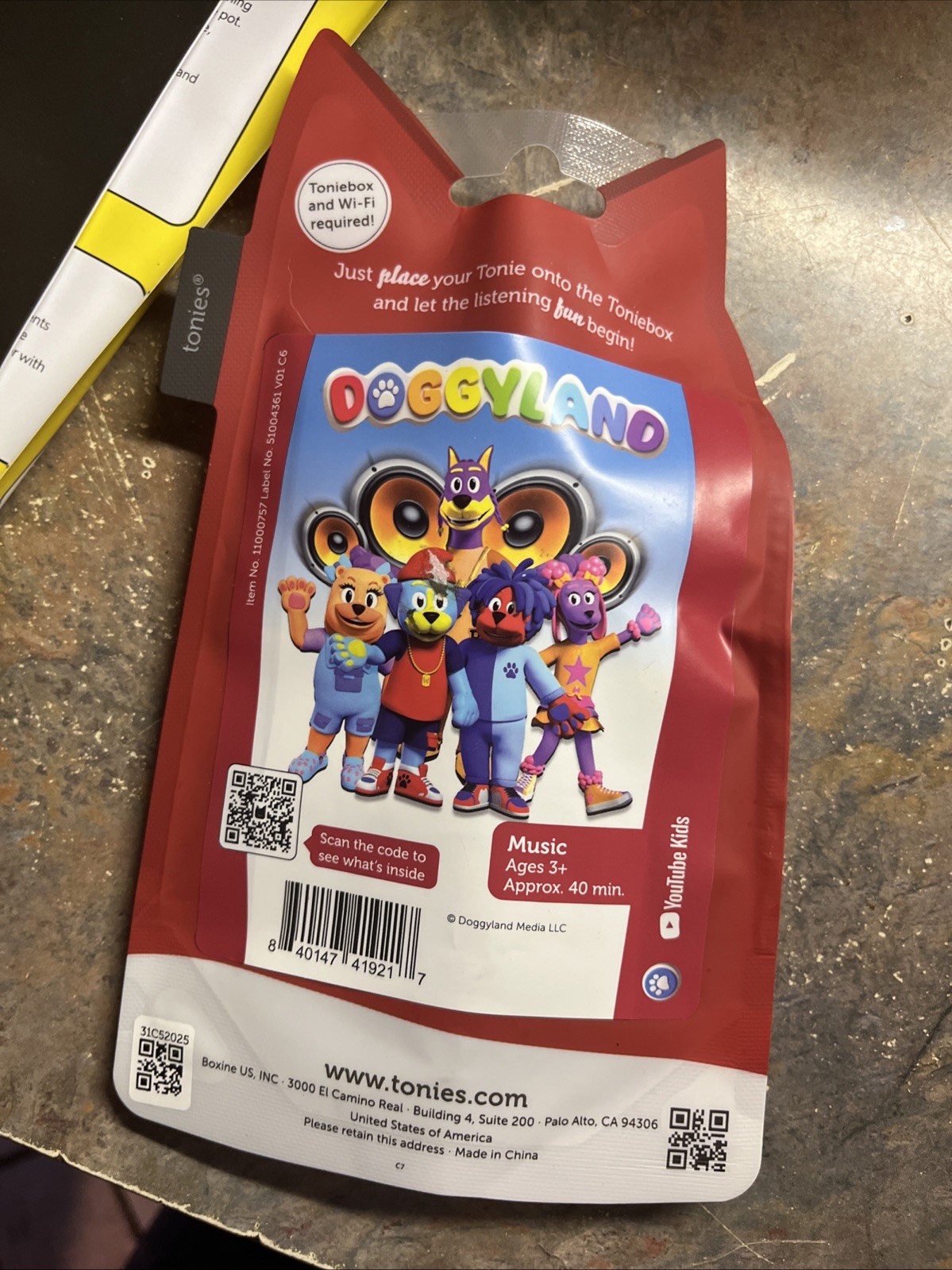 Doggyland Tonie Audio Play Character Snoop Dogg Toniebox Bow Wizzle