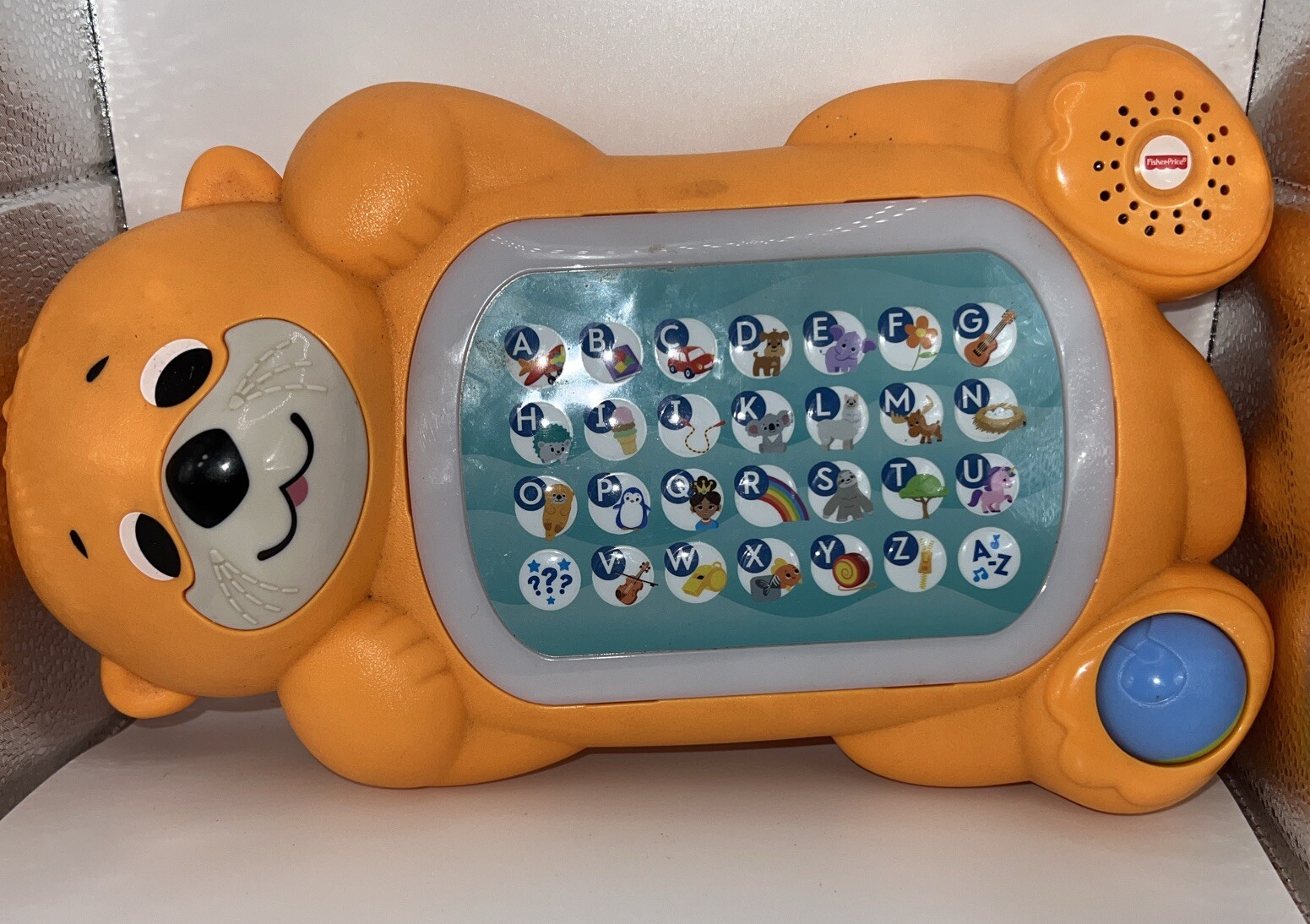 2018 Fisher Price A to Z Otter Interactive Keyboard Model GCW09