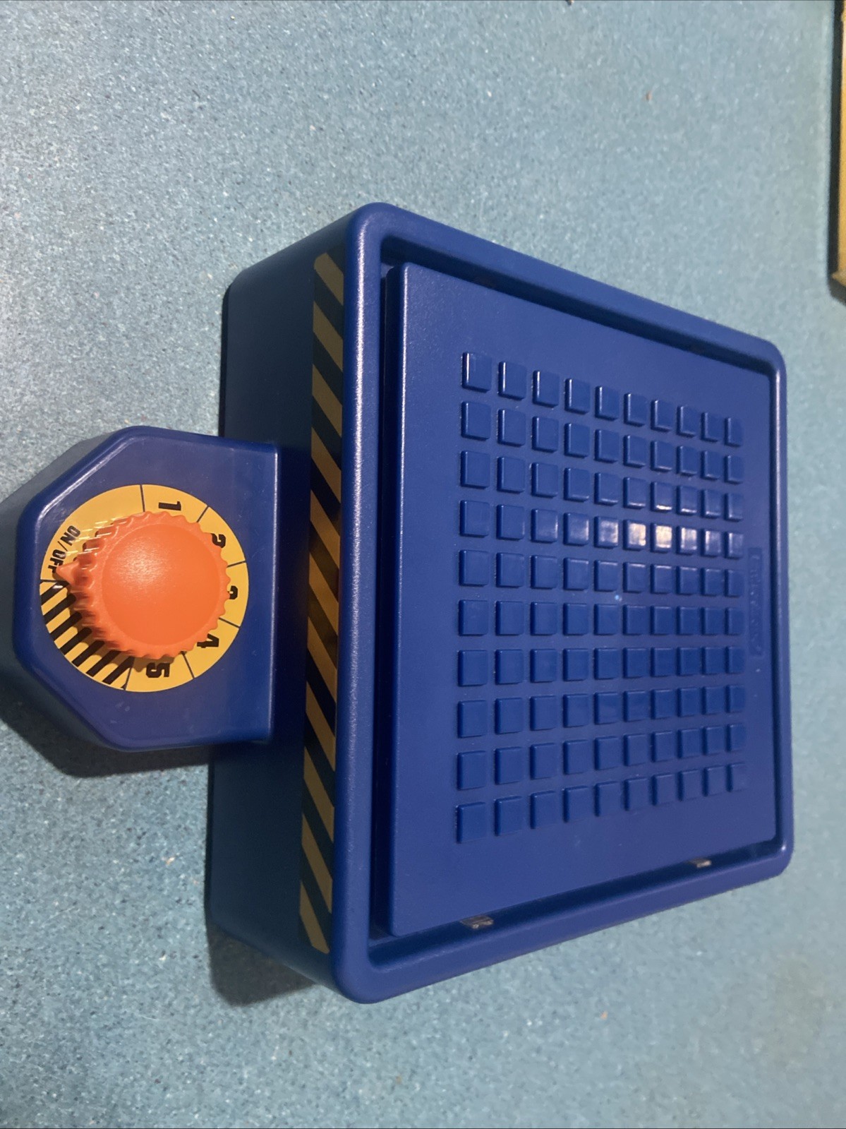 Survive The Quake Engineering Kit Earthquake Simulator( Not Working For Parts)!